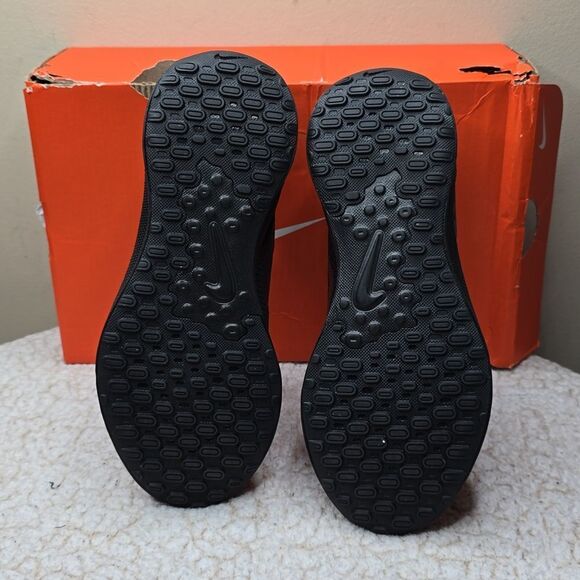 NIB Nike Women's Revolution 7 Running Shoes Sz 6.5 - Picture 6 of 8